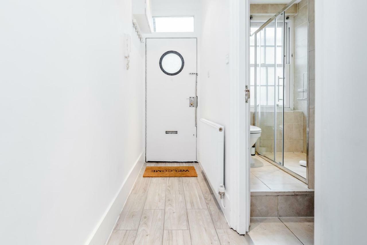 New 2 Bed In Covent Garden Апартаменты Лондон